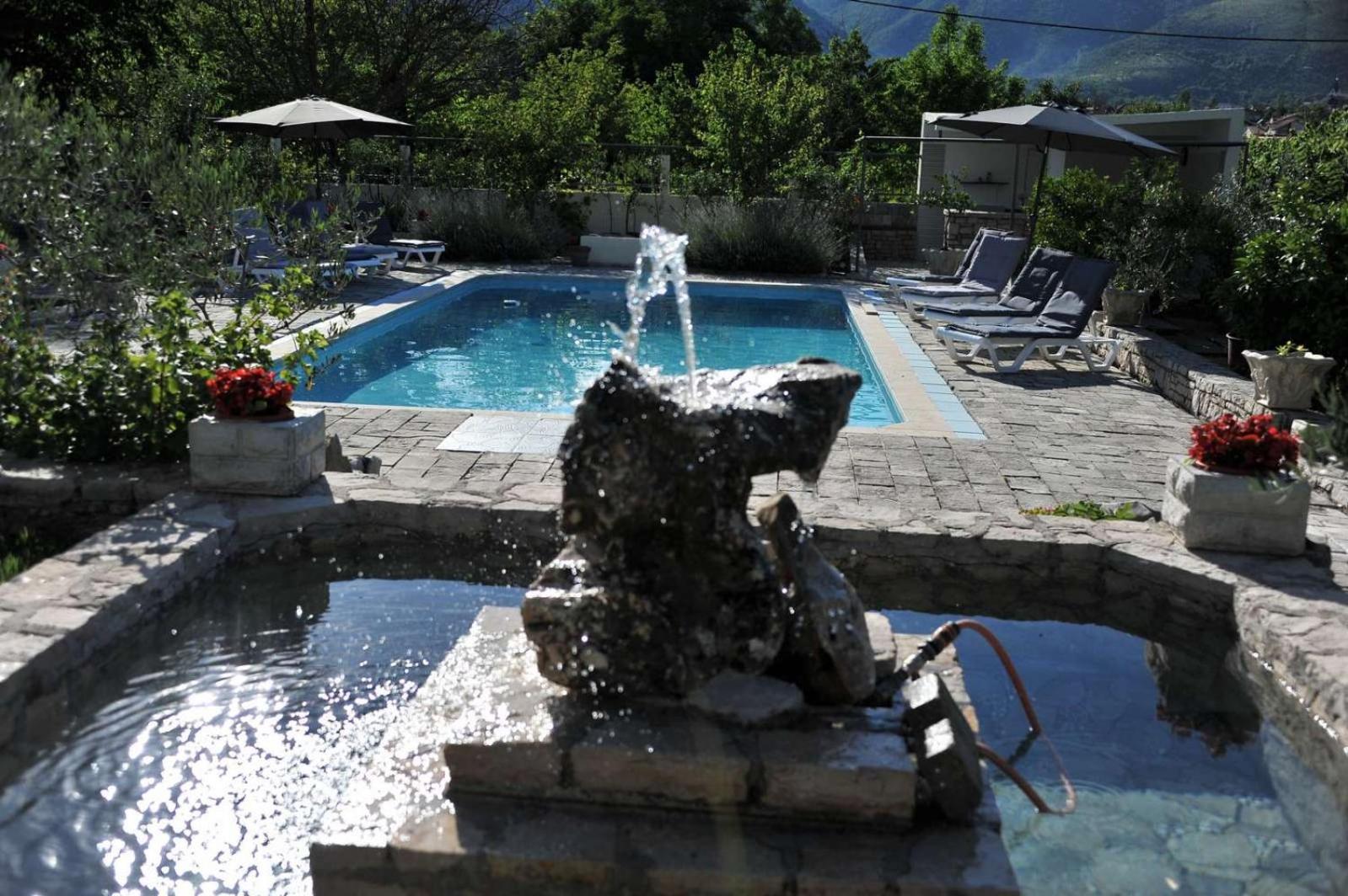 Апартаменты Pool House Maslina Мостар Экстерьер фото